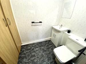 WC- click for photo gallery